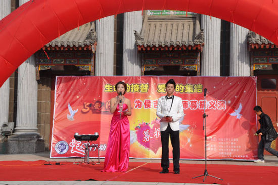 一位教师遭遇病魔 两所高校共传希望