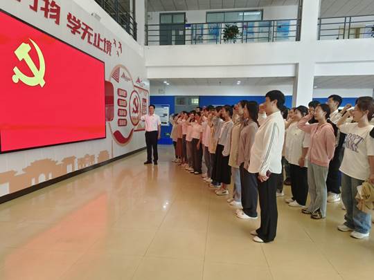 图示, 示意图

中度可信度描述已自动生成:ver1